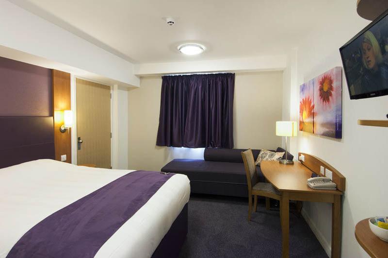 Premier Inn Liverpool Exterior photo
